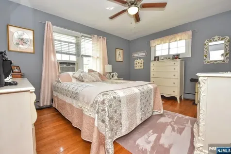 90 Grove Street Waldwick NJ 07463