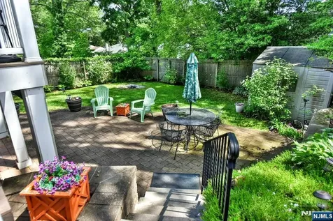 90 Grove Street Waldwick NJ 07463