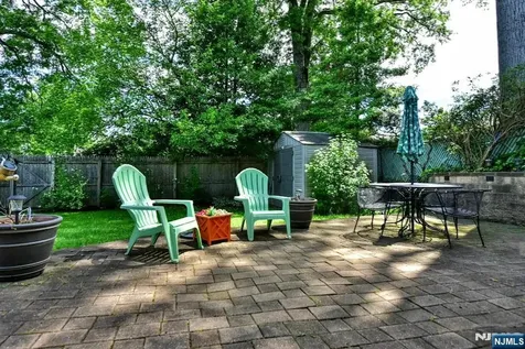 90 Grove Street Waldwick NJ 07463