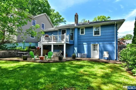 90 Grove Street Waldwick NJ 07463