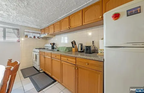 999 25th Street Paterson NJ 07513