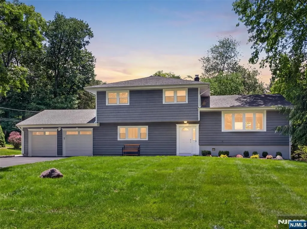 7 Willow Brook Road Hillsdale NJ 07642