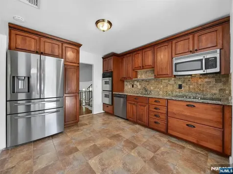 7 Willow Brook Road Hillsdale NJ 07642