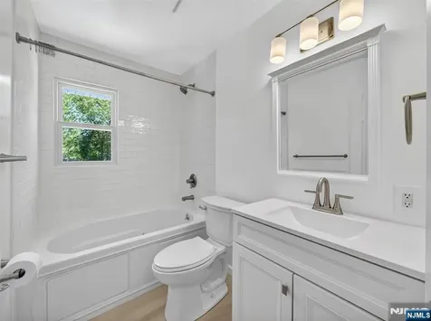 7 Willow Brook Road Hillsdale NJ 07642