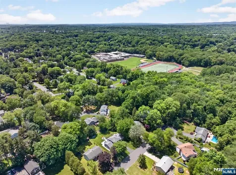 7 Willow Brook Road Hillsdale NJ 07642