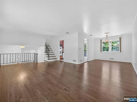 7 Willow Brook Road Hillsdale NJ 07642