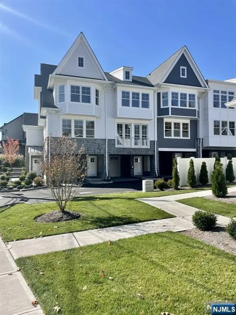 100 Schraalenburgh Road Harrington Park NJ 07640
