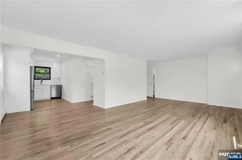 7 Colonial Drive Little Falls NJ 07424
