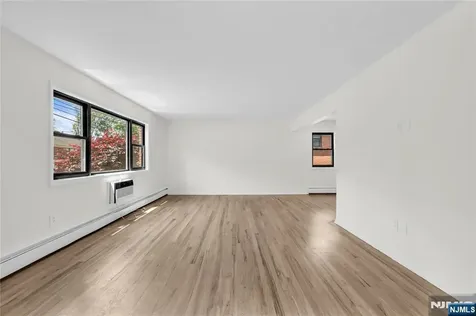 7 Colonial Drive Little Falls NJ 07424