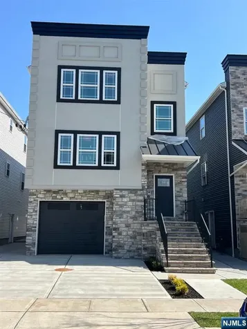 1060 Magnolia Avenue Elizabeth NJ 07201