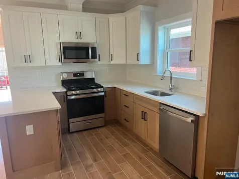 1060 Magnolia Avenue Elizabeth NJ 07201