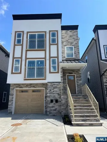 1060 Magnolia Avenue Elizabeth NJ 07201