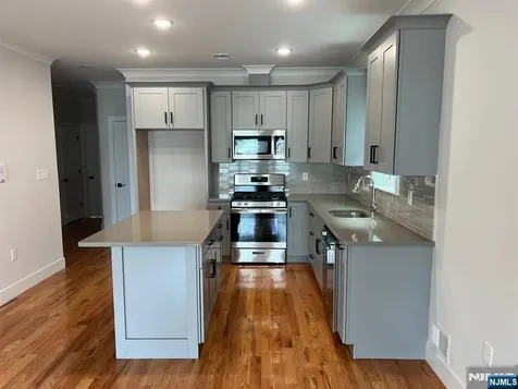 1060 Magnolia Avenue Elizabeth NJ 07201