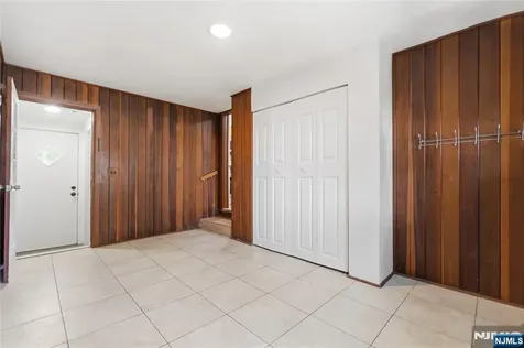 34 Rowland Avenue Hackensack NJ 07601