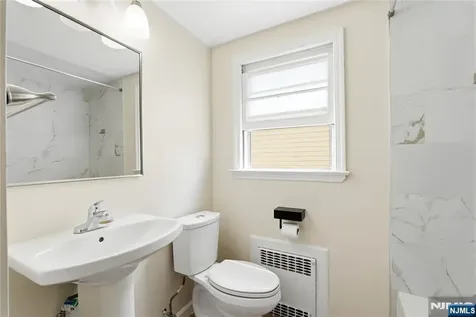34 Rowland Avenue Hackensack NJ 07601