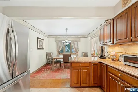45 W Oldis Street Rochelle Park NJ 07662