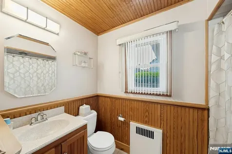 45 W Oldis Street Rochelle Park NJ 07662