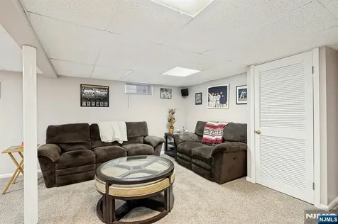 45 W Oldis Street Rochelle Park NJ 07662