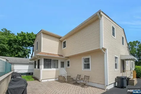 45 W Oldis Street Rochelle Park NJ 07662