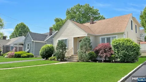 45 W Oldis Street Rochelle Park NJ 07662