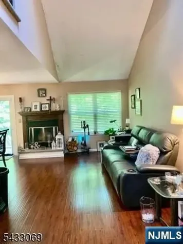 33 Dena Drive Wanaque NJ 07465