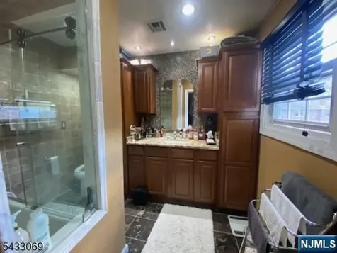 33 Dena Drive Wanaque NJ 07465
