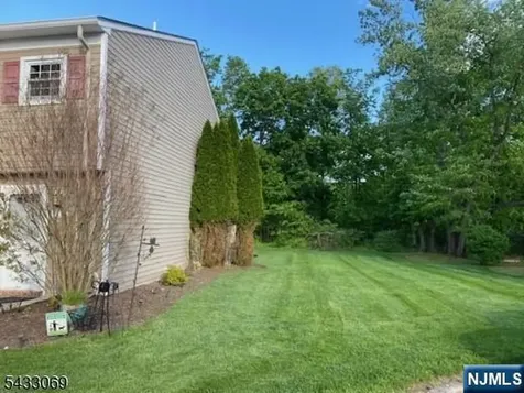 33 Dena Drive Wanaque NJ 07465