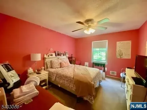 33 Dena Drive Wanaque NJ 07465