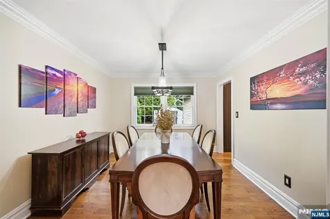 17 Kiowa Terrace Oakland NJ 07436