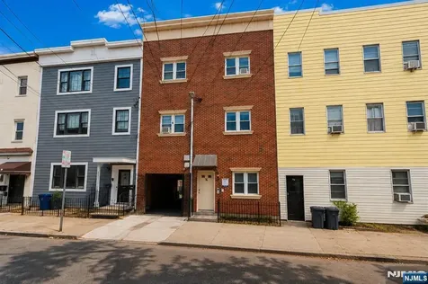 76 Hutton Street Jersey City NJ 07307