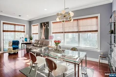 1101 The Plaza Tenafly NJ 07670