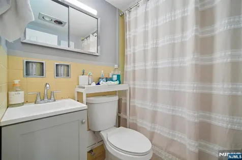 1227 Ringwood Avenue Pompton Lakes NJ 07442