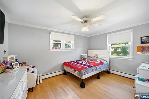 101 Walnut Street Oakland NJ 07436