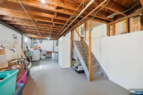 101 Walnut Street Oakland NJ 07436
