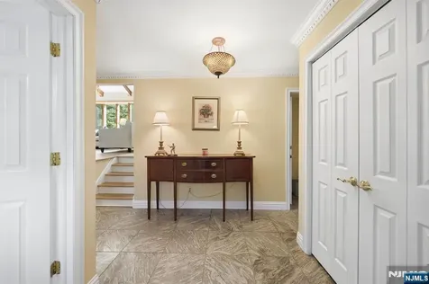 101 Walnut Street Oakland NJ 07436