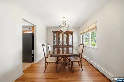 458 Stillwell Avenue Fort Lee NJ 07024
