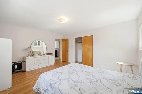 458 Stillwell Avenue Fort Lee NJ 07024