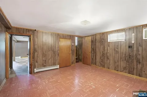 458 Stillwell Avenue Fort Lee NJ 07024