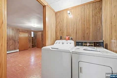 458 Stillwell Avenue Fort Lee NJ 07024