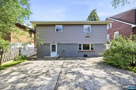458 Stillwell Avenue Fort Lee NJ 07024