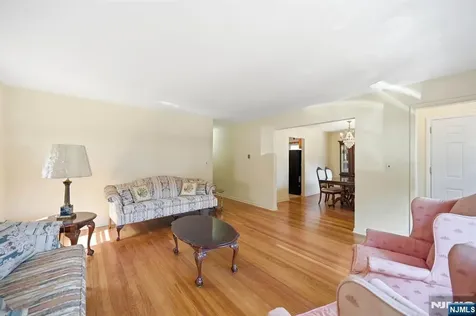 458 Stillwell Avenue Fort Lee NJ 07024