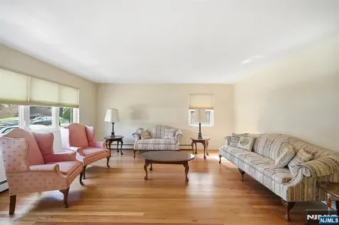 458 Stillwell Avenue Fort Lee NJ 07024