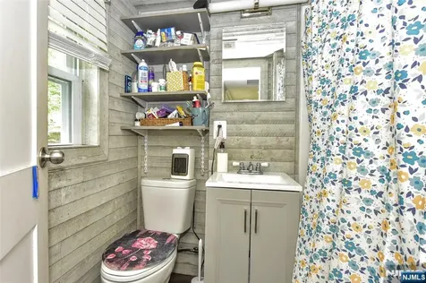 42 Kanouse Road West Milford NJ 07435