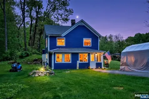 42 Kanouse Road West Milford NJ 07435