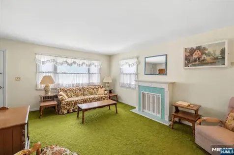 252 Saint Nicholas Avenue Hillsdale NJ 07642