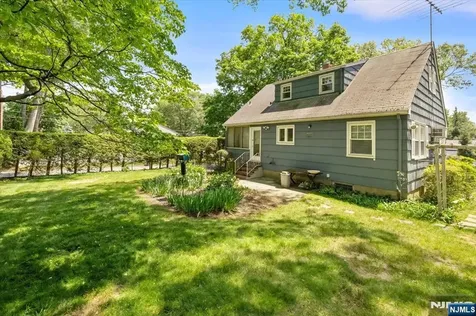 252 Saint Nicholas Avenue Hillsdale NJ 07642