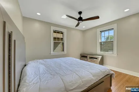6 Colonial Court Dumont NJ 07628