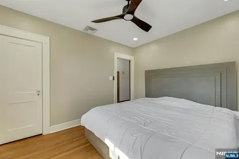6 Colonial Court Dumont NJ 07628