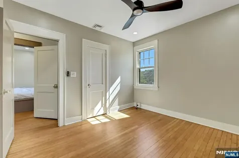 6 Colonial Court Dumont NJ 07628