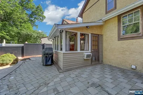 6 Colonial Court Dumont NJ 07628
